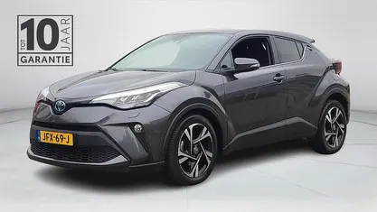 Grijs Gebruikt 2023 Toyota C-HR Executive SUV | € 28.450 (Eerlijke prijs)