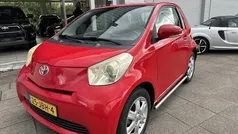 Rood Gebruikt 2009 Toyota iQ Comfort Hatchback | € 6.450 (Eerlijke prijs)