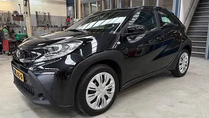 Occasion 2025 Toyota Aygo X Play SUV | € 18.350 (Goede deal)