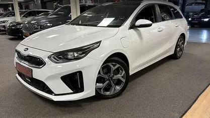 Wit Gebruikt 2021 Kia Ceed Sportswagon Stationwagen | € 19.950 (Eerlijke prijs)