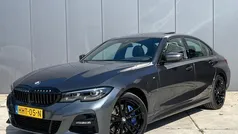 Grijs Gebruikt 2021 BMW 330 Executive Sedan | € 38.495 (Eerlijke prijs)