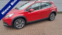 Rood Gebruikt 2017 Peugeot 2008 Allure SUV | € 12.445 (Eerlijke prijs)