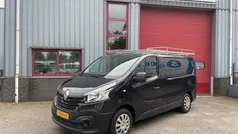 Zwart Gebruikt 2017 Renault Trafic Komfort Van | € 10.950 (Goede deal)