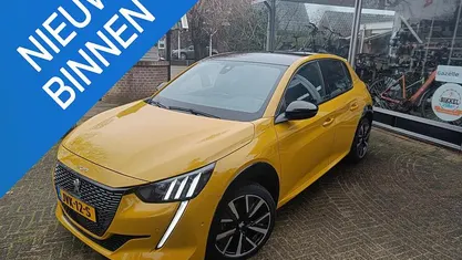 Occasion 2026 Peugeot 208 GT Hatchback | € 16.995 (Super prijs)