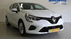 Wit Gebruikt 2020 Renault Clio V Intens Hatchback | € 12.687 (Eerlijke prijs)