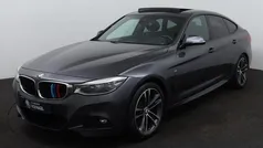 Grijs Gebruikt 2019 BMW 320 M Sport Sedan | € 27.900 (Eerlijke prijs)