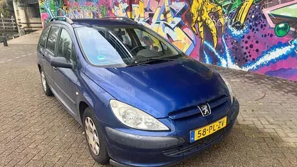Blauw Occasion 2004 Peugeot 307 Stationwagen | € 995 (Eerlijke prijs)