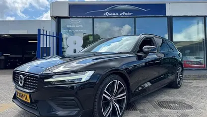 Occasion Volvo V60 R-Design Momentum 163 PK (119 kW) 2022 Stationwagen