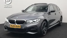 Grijs Gebruikt 2022 BMW 330e M Sport Stationwagen | € 35.890 (Goede deal)