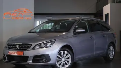 Grijs Gebruikt 2020 Peugeot 308 Allure Stationwagen | € 11.599 (Eerlijke prijs)