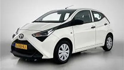 Wit Gebruikt 2021 Toyota Aygo Hatchback | € 12.495 (Eerlijke prijs)
