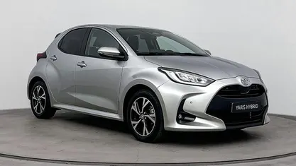 Gebruikt 2024 Toyota Yaris Hybrid Hatchback | € 25.999 (Eerlijke prijs)