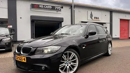 Zwart Gebruikt 2011 BMW 318 M Sport Stationwagen | € 5.000 (Goede deal)