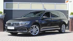 Grijs Gebruikt 2020 VW Passat Business Stationwagen | € 23.400 (Goede deal)
