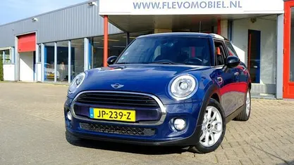 Occasion Mini Cooper Business 136 PK (100 kW) 2016 Blauw Hatchback