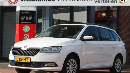 Wit Occasion 2021 Skoda Fabia Ambition Hatchback | € 11.785 (Eerlijke prijs)