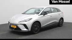 Grijs Gebruikt 2023 MG MG4 EV Hatchback | € 18.995 (Eerlijke prijs)