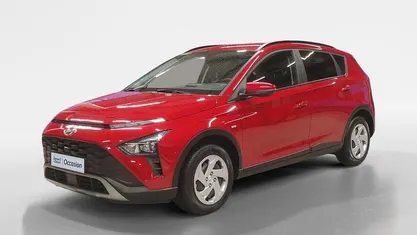 Occasion Hyundai Bayon 101 PK (74 kW) 2023 Dragon red pearl (wr7) SUV