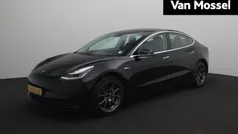 Zwart Gebruikt 2020 Tesla Model 3 Standard Range Sedan | € 21.395 (Eerlijke prijs)