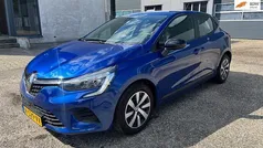 Gebruikt 2022 Renault Clio V Equilibre Hatchback | € 14.950 (Eerlijke prijs)