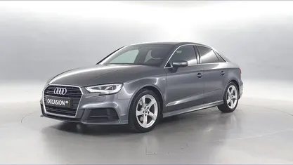 Grijs Gebruikt 2019 Audi A3 S-Line Sedan | € 20.940 (Eerlijke prijs)