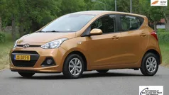 Oranje Gebruikt 2016 Hyundai i10 Comfort Hatchback | € 7.350 (Eerlijke prijs)