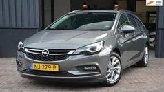 Grijs Gebruikt 2017 Opel Astra Innovation Stationwagen | € 8.995 (Eerlijke prijs)