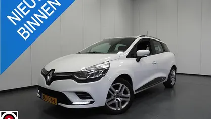 Wit Occasion 2019 Renault Clio GrandTour Zen Stationwagen | € 8.840 (Eerlijke prijs)