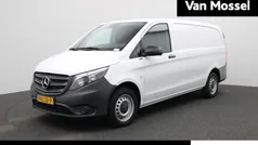 Wit Gebruikt 2023 Mercedes Vito MPV | € 26.900 (Goede deal)