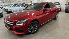 Rood Gebruikt 2016 Mercedes C180 Edition Sedan | € 14.499 (Goede deal)