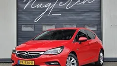 Zwart Gebruikt 2017 Opel Astra Innovation Hatchback | € 7.950 (Eerlijke prijs)