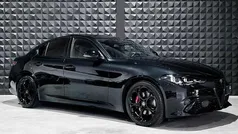 Zwart Gebruikt 2024 Alfa Romeo Giulia Veloce Sedan | € 53.900 (Super prijs)