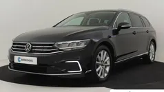 Zwart Gebruikt 2020 VW Passat Business Stationwagen | € 23.490 (Goede deal)