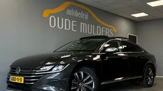 Grijs, metallic lak Gebruikt 2021 VW Arteon Elegance Hatchback | € 29.950 (Eerlijke prijs)