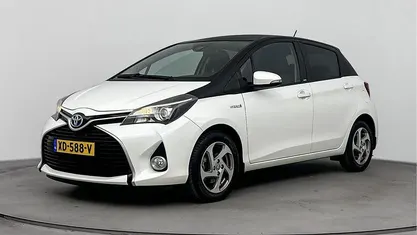 Wit Gebruikt 2019 Toyota Yaris Hybrid Hatchback | € 14.945 (Goede deal)