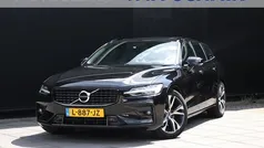 Gebruikt 2021 Volvo V60 R-Design Stationwagen | € 30.845 (Eerlijke prijs)