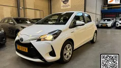 Wit Gebruikt 2018 Toyota Yaris Active Hatchback | € 14.500 (Eerlijke prijs)