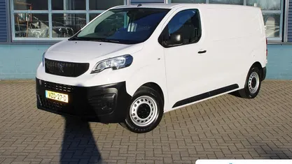 Wit Gebruikt 2023 Peugeot Expert Van | € 20.622 (Eerlijke prijs)