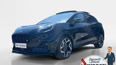 Zwart Gebruikt 2022 Ford Puma Gen-E ST SUV | € 29.440 (Eerlijke prijs)