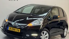 Zwart, metallic lak Gebruikt 2015 Honda Jazz Elegance Hatchback | € 12.900 (Eerlijke prijs)
