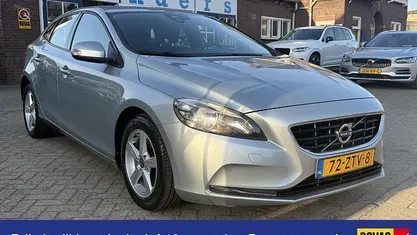 Occasion Volvo V40 Kinetic 150 PK (110 kW) 2013 Grijs Hatchback