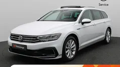 Wit Gebruikt 2023 VW Passat Business Stationwagen | € 36.900 (Goede deal)