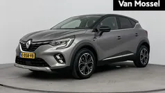 Gebruikt 2020 Renault Captur Intens SUV | € 20.435 (Eerlijke prijs)