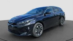 Donker zwart metallic Nieuw 2025 Kia Ceed Sportswagon Stationwagen | € 30.690 (Eerlijke prijs)