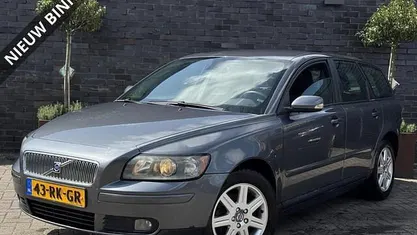 Occasion Volvo V50 Momentum 140 PK (102 kW) 2005 Grijs Stationwagen