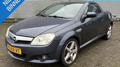 Occasion Opel Tigra 125 PK (91 kW) 2007 Grijs Cabriolet