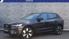 Gebruikt 2024 Volvo XC60 Plus SUV | € 55.694 (Eerlijke prijs)