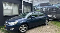 Blauw Gebruikt 2011 Opel Astra Edition Hatchback | € 5.795 (Eerlijke prijs)