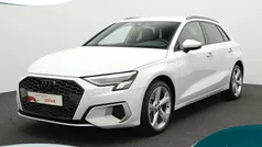 Wit Gebruikt 2021 Audi A3 Sportback e-tron Advanced Sedan | € 28.900 (Eerlijke prijs)