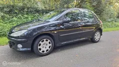 Zwart Gebruikt 2004 Peugeot 206 Hatchback | € 1.499 (Eerlijke prijs)
